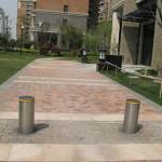 半自动升降路障实例