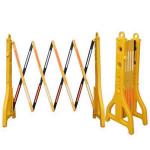 折叠式伸缩护栏